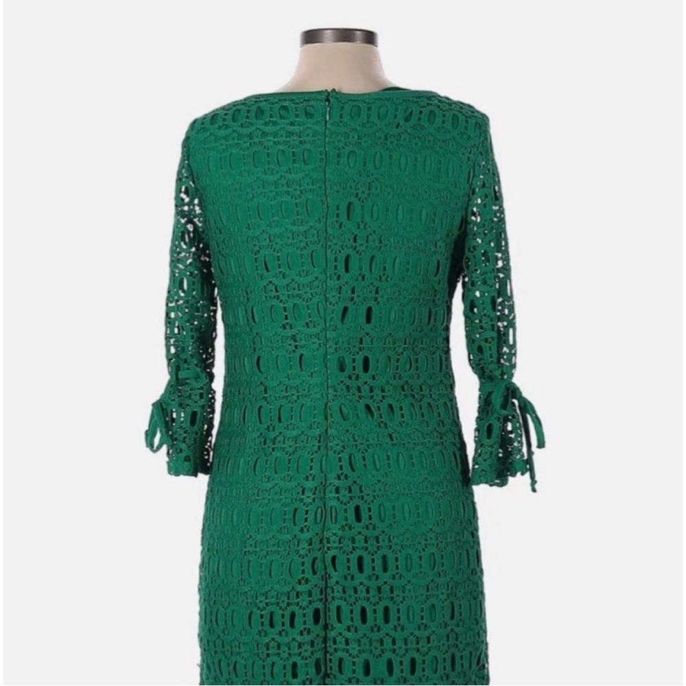 R&K Green Tie Front Midi Dress with 3/4 Sleeves - Picture 2 of 7